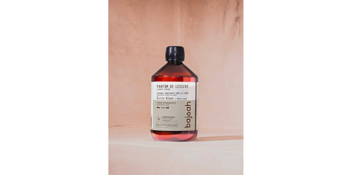 PARFUM DE LESSIVE - ÉCRIN BLANC