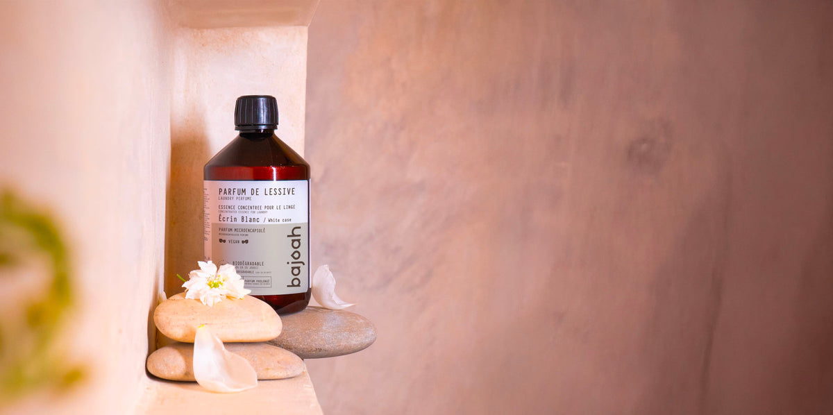 PARFUM DE LESSIVE - ÉCRIN BLANC